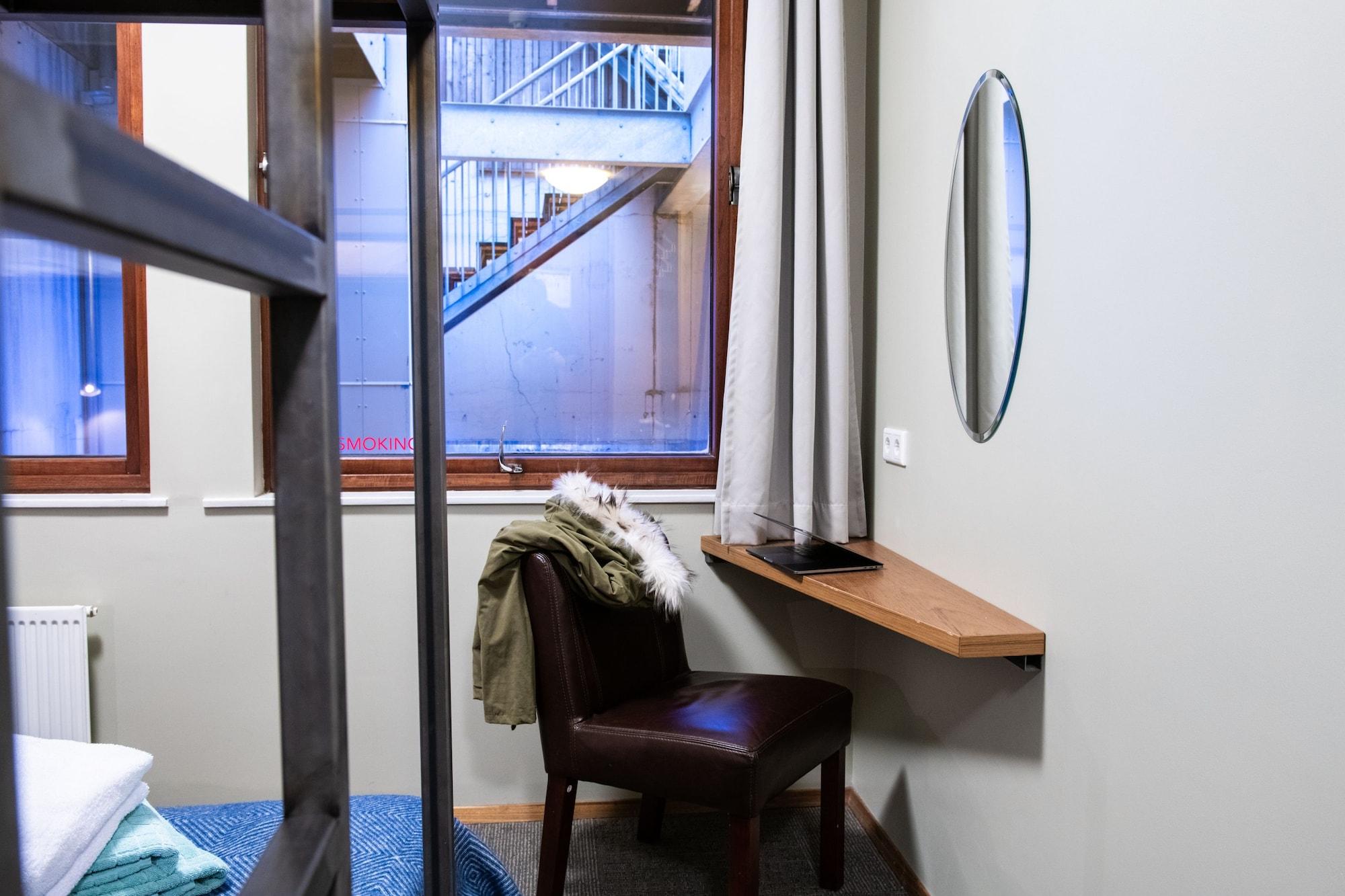Loft - Hi Eco Hostel เรคยาวิก ภายนอก รูปภาพ